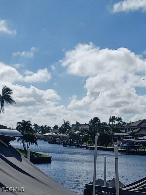 Building Photo - 5515 SW 12th Ave