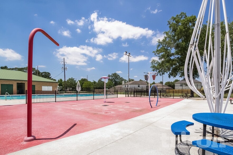 Building Photo - 28707 Binefield St