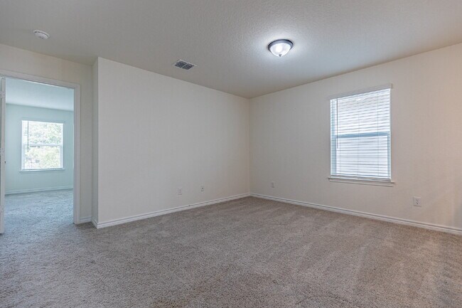 Building Photo - 14839 Vance Jackson Rd