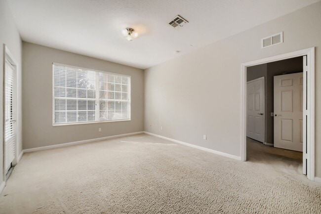 Building Photo - 2484 San Tecla St