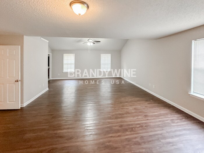 Building Photo - 6022 Birdseye Tr