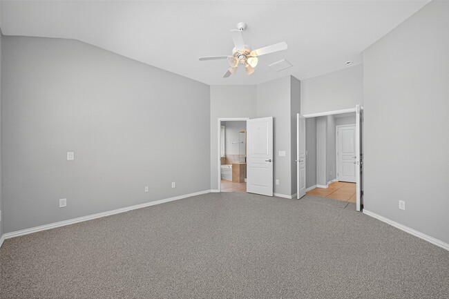 Building Photo - 26 Tidwillow Pl