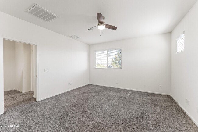 Building Photo - 3881 E Narrowleaf Dr