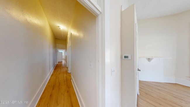 Building Photo - 2324 Moncrief Rd