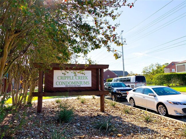 Building Photo - College Station - 1-bedroom, 1-bath Condo ...