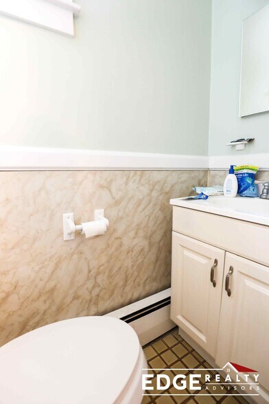 Building Photo - 24 Union St