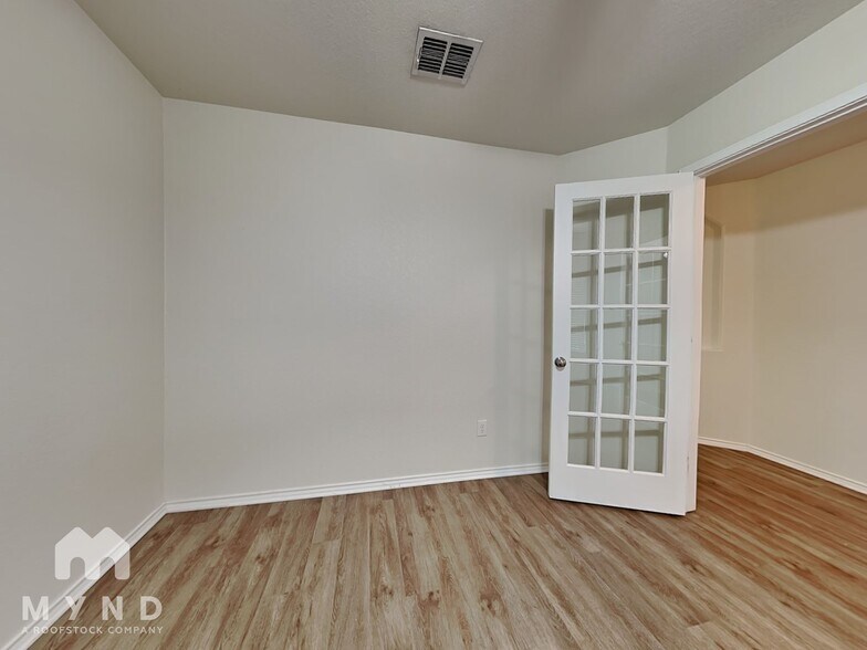 Building Photo - 7514 Saratoga Kln