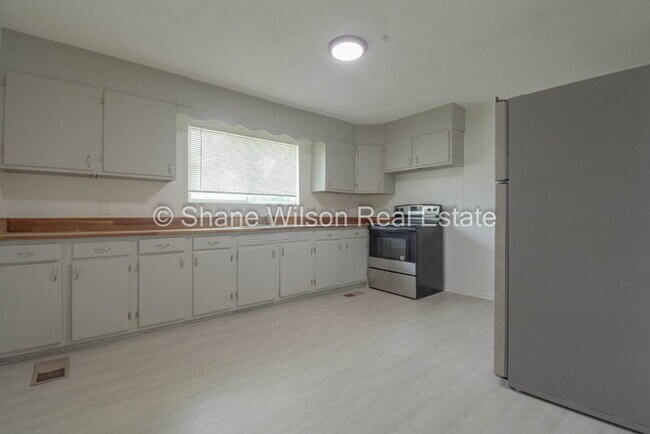 Building Photo - 2110 Appling St