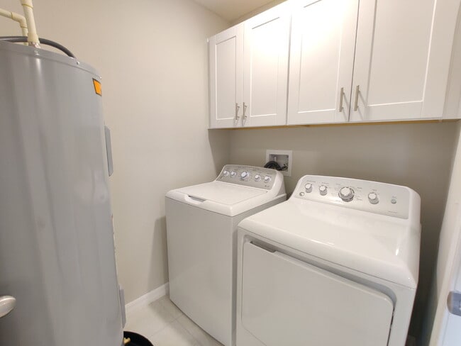 Building Photo - 4728 Pickering Harbor Pl