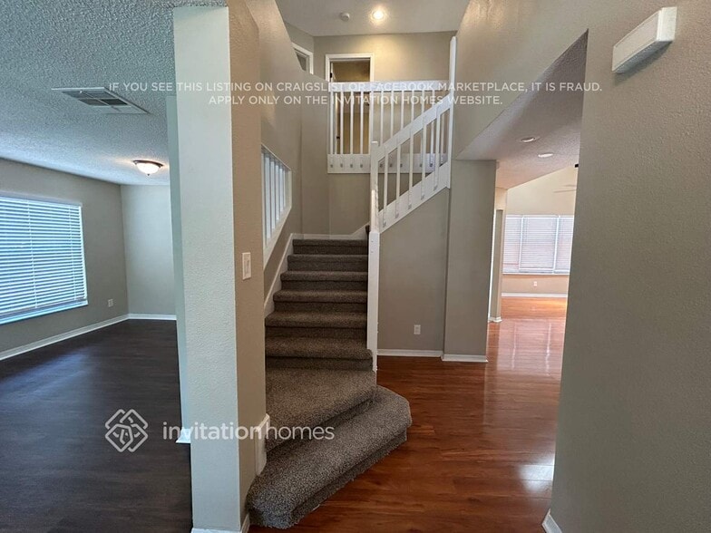 Building Photo - 2404 Needham Dr