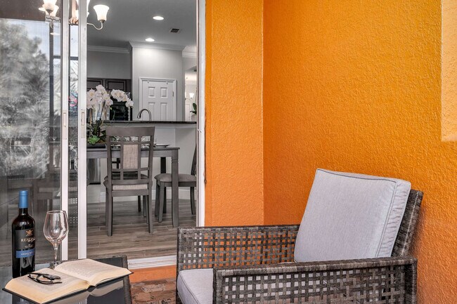 Building Photo - 875 Assembly Ct