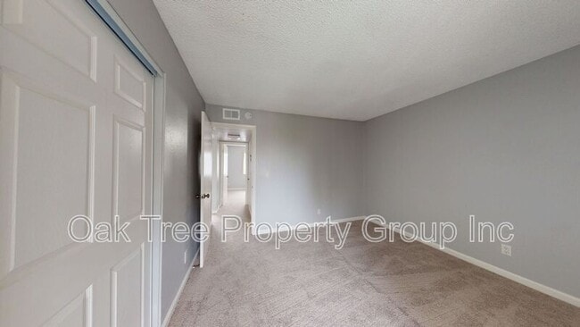 Building Photo - 1922 Cordoba St