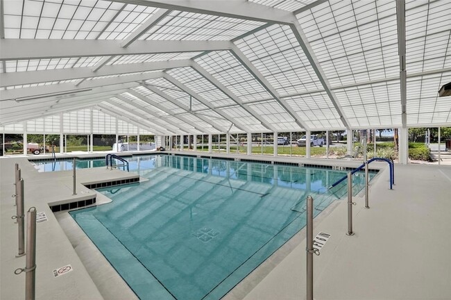 Building Photo - 20846 Queen Alexandra Dr