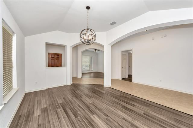 Building Photo - 10209 Fossil Valley Dr