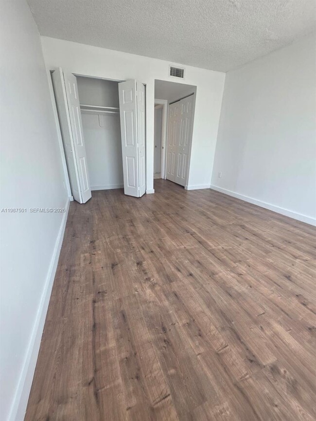 Building Photo - 494 NW 165th St