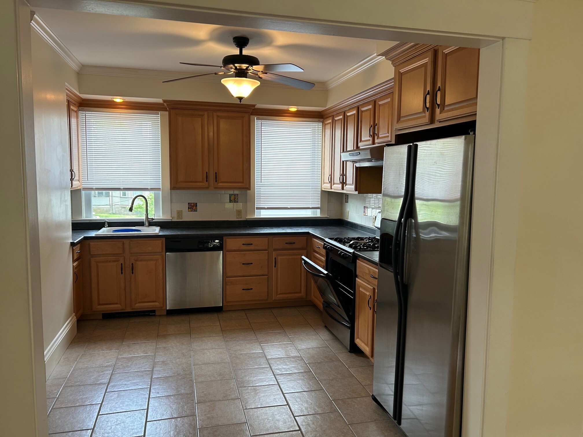 kitchen - 177 Allen St