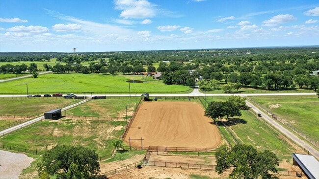 Building Photo - Stunning 5 bedroom horse property coming soon!