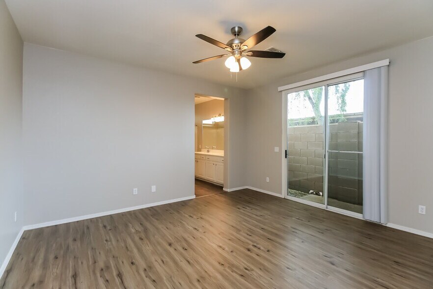 Building Photo - 10238 E Isleta Ave
