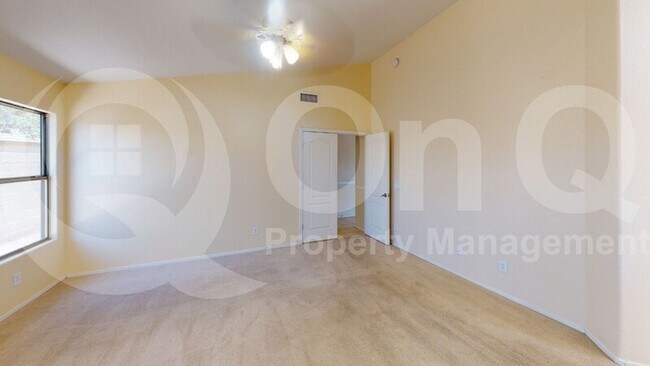 Building Photo - 9953 E Onza Ave