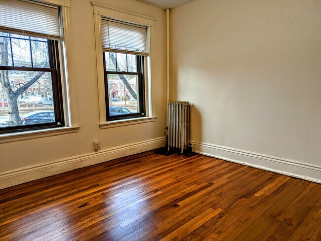 Building Photo - 1762 Commonwealth Ave