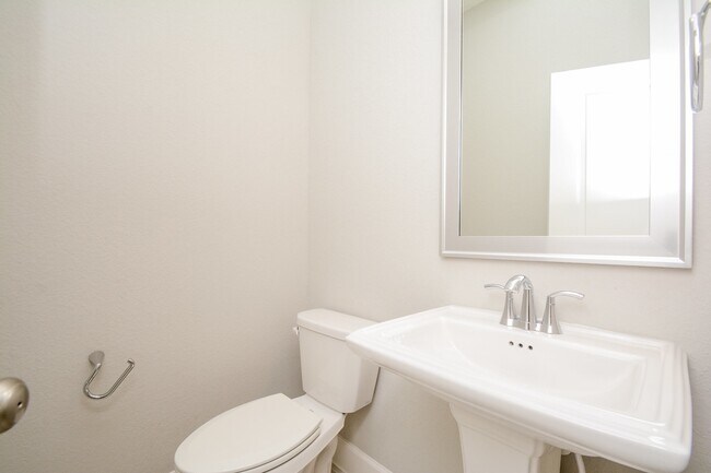 Building Photo - 5831 Turquoise Hl Ln