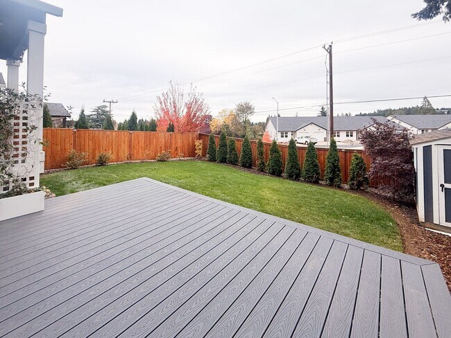 Building Photo - 5590 Mountain Quail Dr S