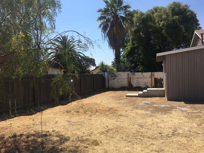 Building Photo - Available Soon! WITH HVAC