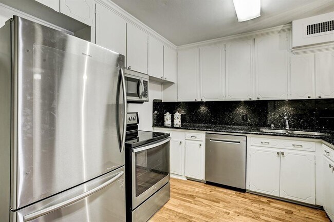 Building Photo - 3400 Timmons Ln