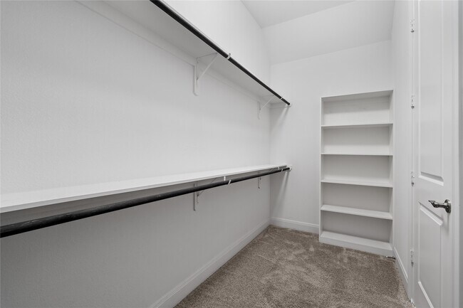 Building Photo - 3319 Beverly Frst Dr