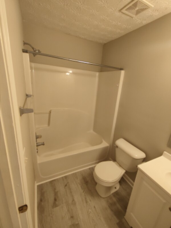 Building Photo - 289 Silver Ridge Dr