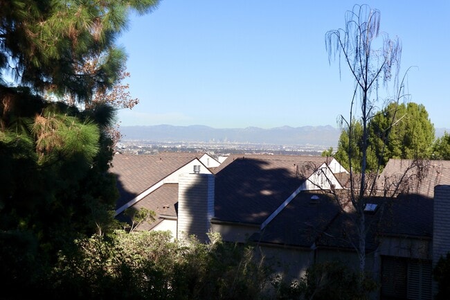 Building Photo - 3605 W Hidden Ln