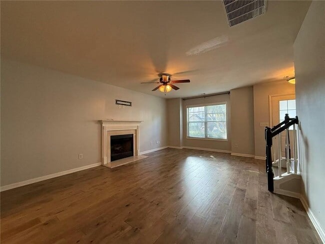 Building Photo - 1326 Castleberry Dr