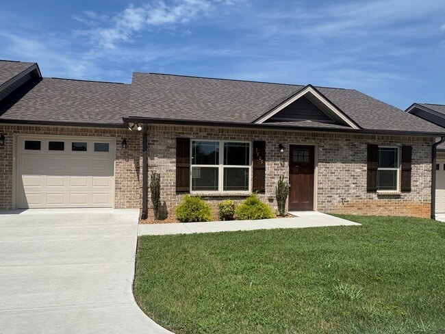 Building Photo - BRAND NEW Spacious Townhome in Shelbyville!...**1/2 OFF Move-In Special**