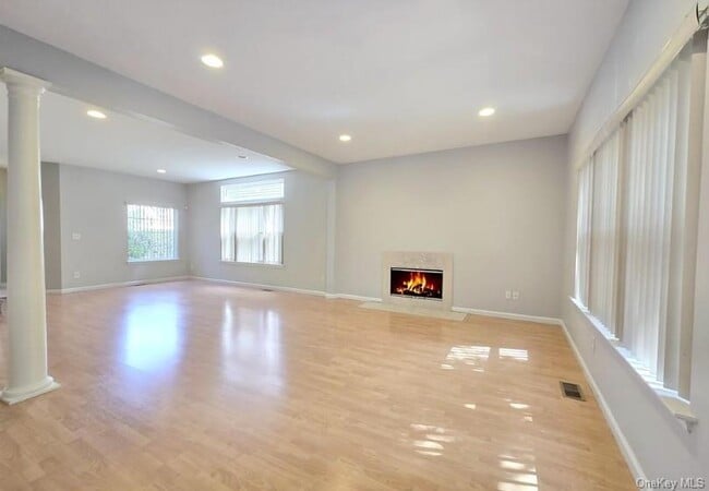 Building Photo - 19 Sunflower Ridge Rd