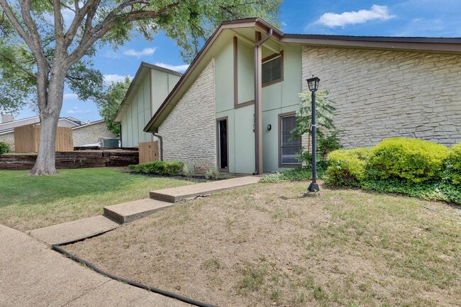 Building Photo - 1714 Timber Ridge Dr