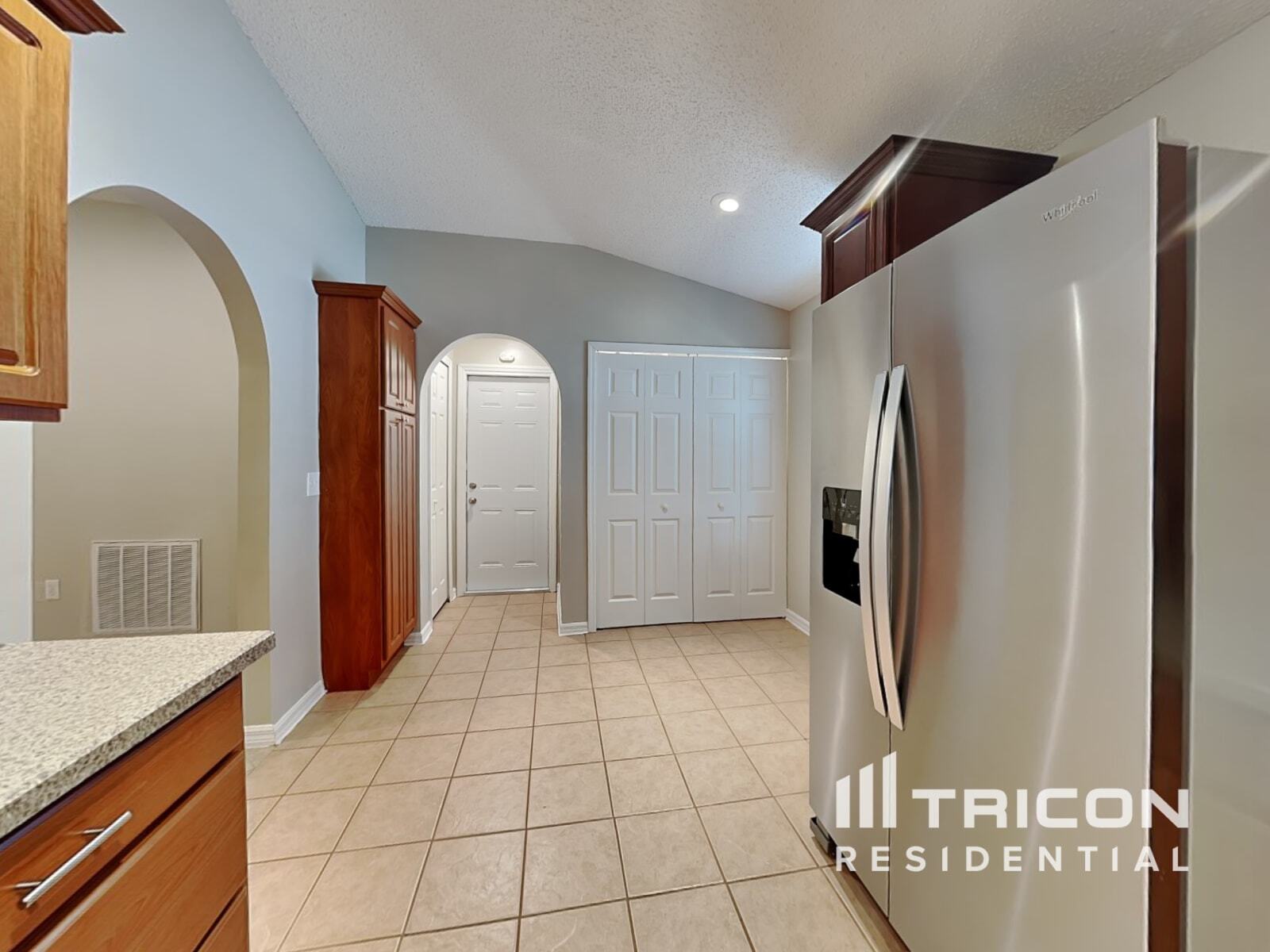Building Photo - 874 Welch Hill Cir