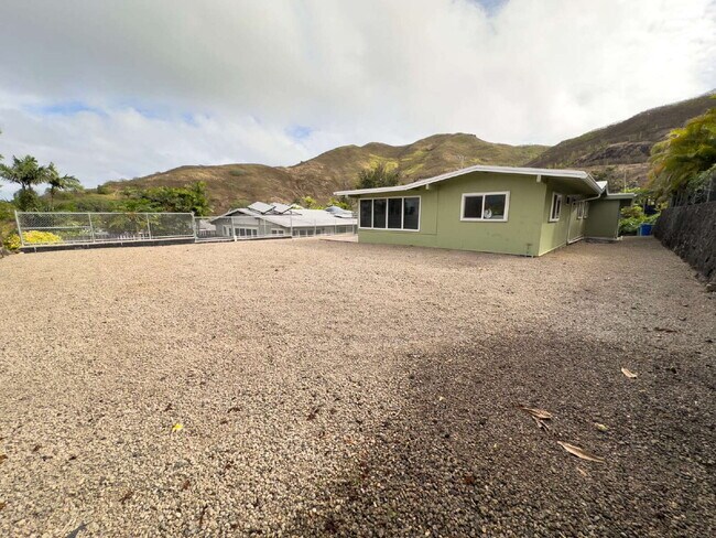 Building Photo - 1301 Kuuna St