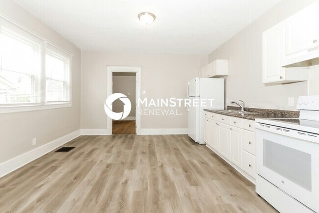 Building Photo - 3 Bedroom Pet-Friendly Home in Louisville,...