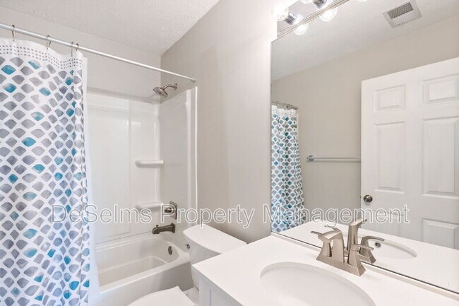 Building Photo - 236 Burgandy Hill Rd