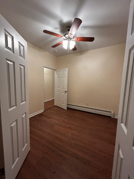 Building Photo - 1326 E Gibson St