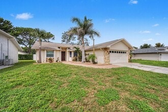 Building Photo - 4449 Foxboro Dr