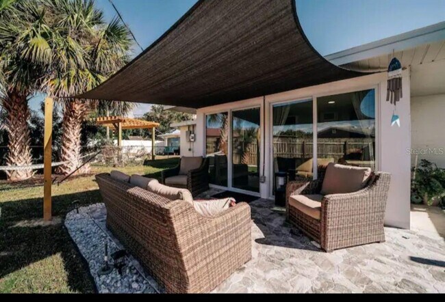 Building Photo - 54 Rivershore Dr