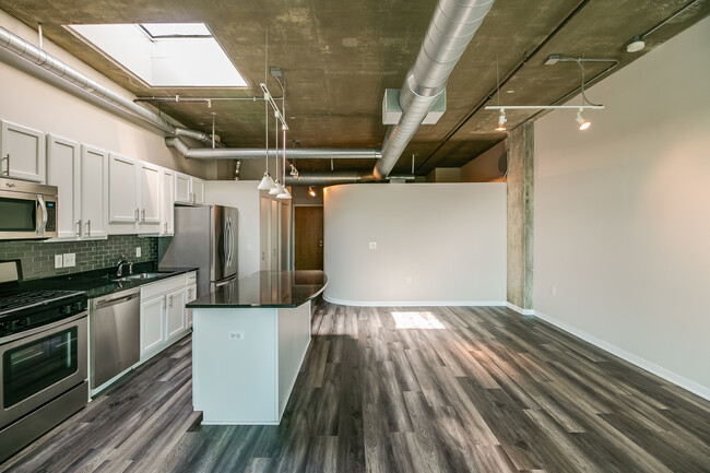 Kitchen / Dining Area_1 - 100 W 5th St