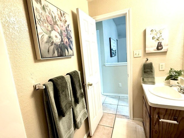 Building Photo - Eagle Mountain ISD ! 3/2/2 Cute and well-maintained 3-bedroom, 2-bath home featuring an open-conc...