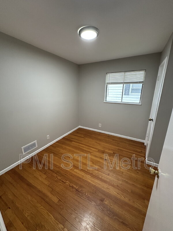 Building Photo - 10528 Durness Dr