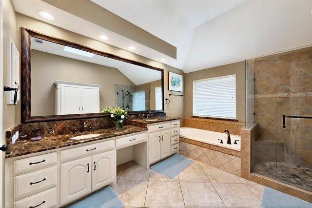 Building Photo - 6916 Arvida Dr
