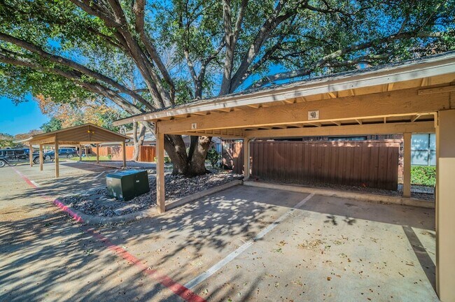 Building Photo - 5676 Cedar Creek Dr