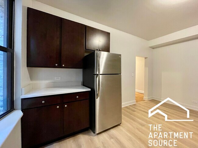 Building Photo - 2323 N Kedzie Blvd