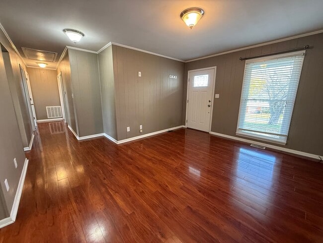 Building Photo - House in Kuttawa