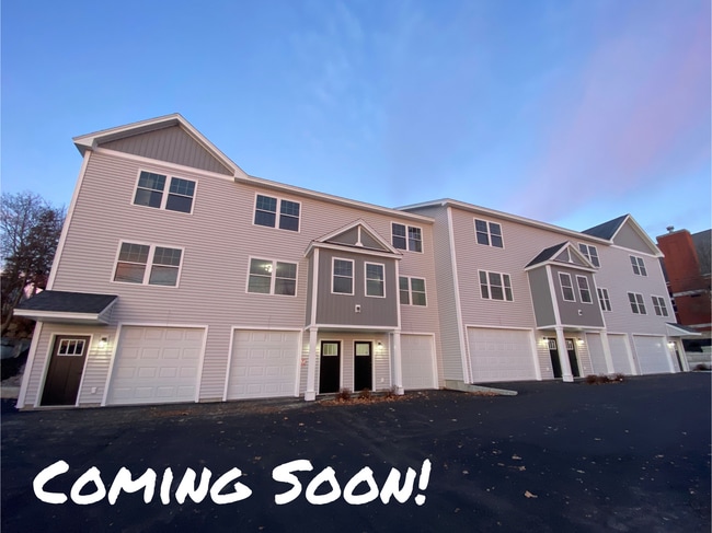 Building Photo - 32 Main St